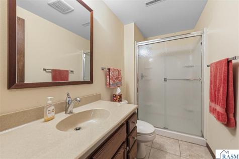 1813 Marie Lane North Mankato MN 56003
