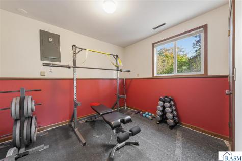 1813 Marie Lane North Mankato MN 56003