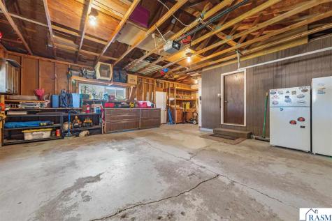 1813 Marie Lane North Mankato MN 56003