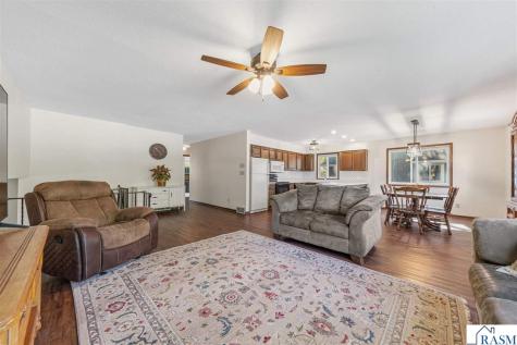1813 Marie Lane North Mankato MN 56003