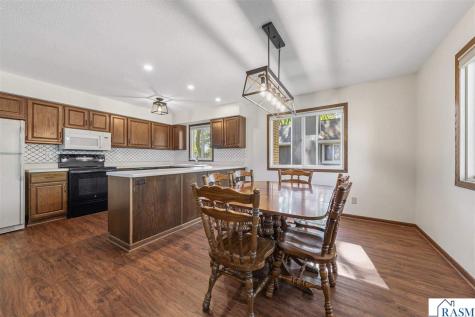 1813 Marie Lane North Mankato MN 56003