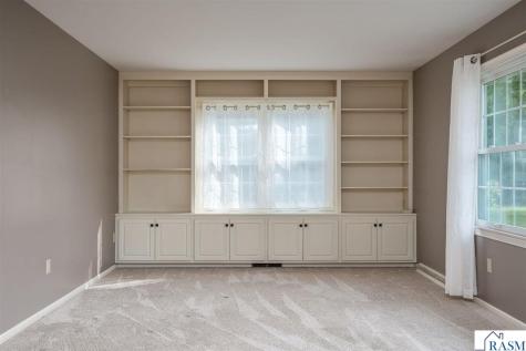 214 Clover Lane Mankato MN 56001