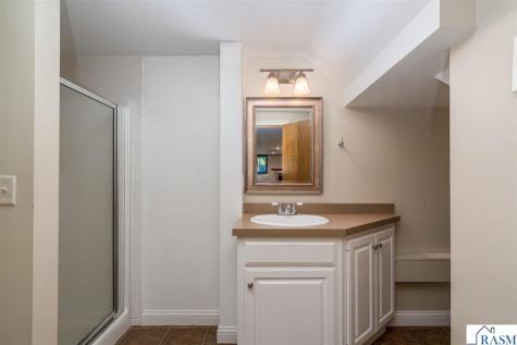 214 Clover Lane Mankato MN 56001