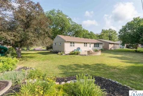 214 Clover Lane Mankato MN 56001