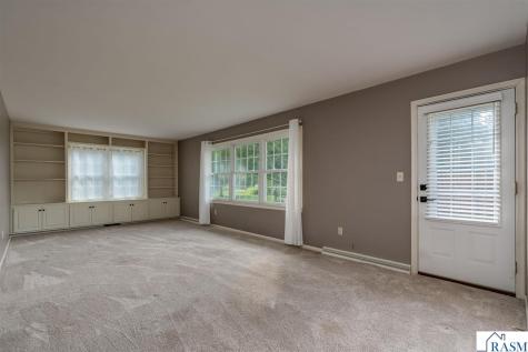 214 Clover Lane Mankato MN 56001