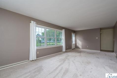 214 Clover Lane Mankato MN 56001