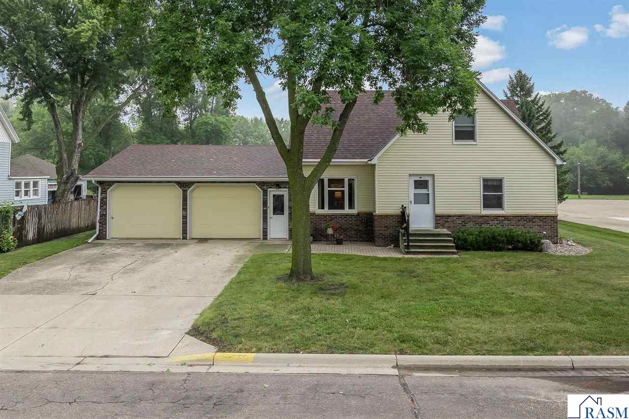 611 S Rice Street Blue Earth MN 56013
