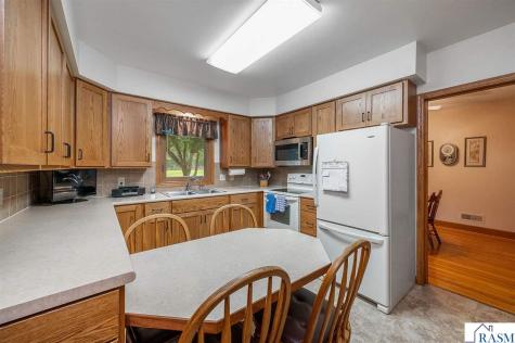 611 S Rice Street Blue Earth MN 56013