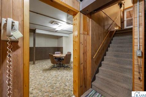 611 S Rice Street Blue Earth MN 56013