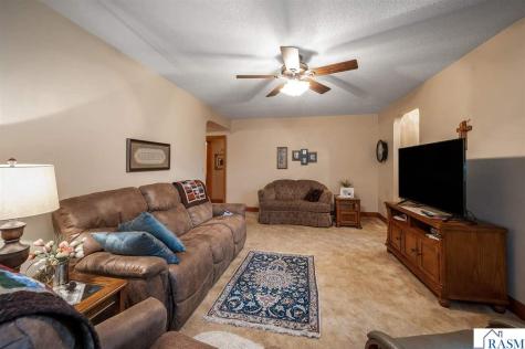 611 S Rice Street Blue Earth MN 56013