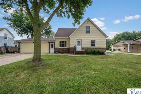 611 S Rice Street Blue Earth MN 56013