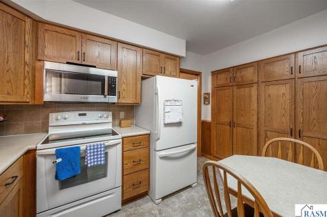 611 S Rice Street Blue Earth MN 56013