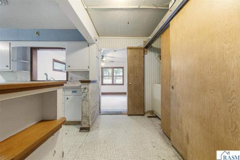 825 Lower Johnson Circle St. Peter MN 56082