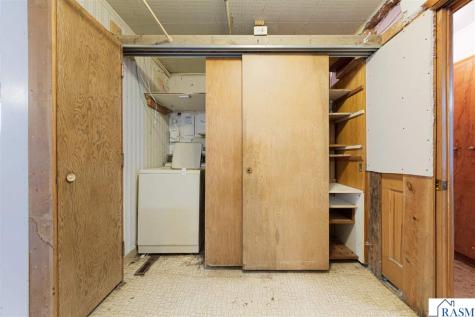 825 Lower Johnson Circle St. Peter MN 56082