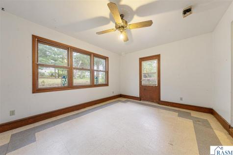 825 Lower Johnson Circle St. Peter MN 56082