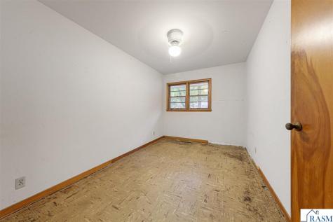 825 Lower Johnson Circle St. Peter MN 56082