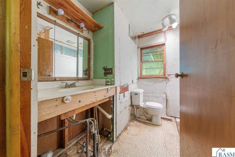 825 Lower Johnson Circle St. Peter MN 56082