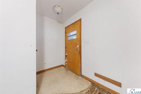 825 Lower Johnson Circle St. Peter MN 56082