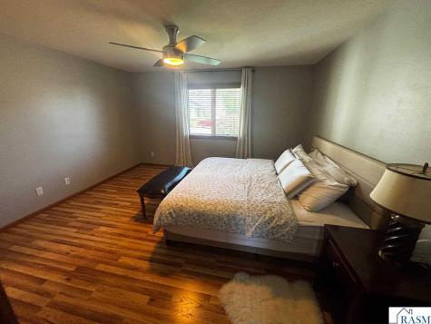 1924 Rock Ridge Lane St. Peter MN 56082
