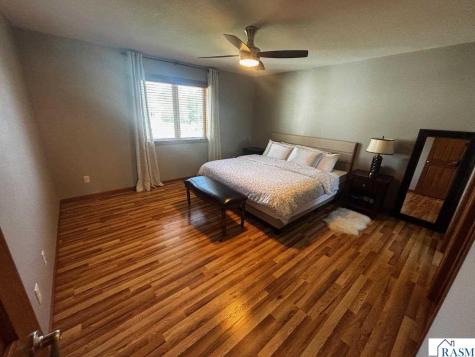 1924 Rock Ridge Lane St. Peter MN 56082