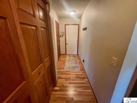 1924 Rock Ridge Lane St. Peter MN 56082