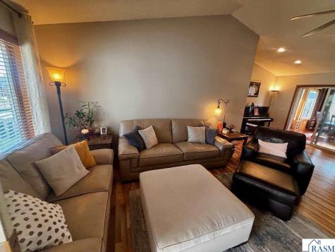 1924 Rock Ridge Lane St. Peter MN 56082