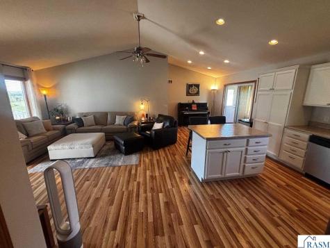 1924 Rock Ridge Lane St. Peter MN 56082