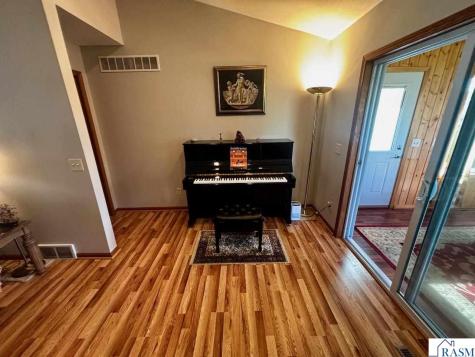 1924 Rock Ridge Lane St. Peter MN 56082