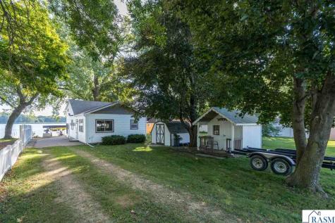 7014 Laura Lane St. Peter MN 56082