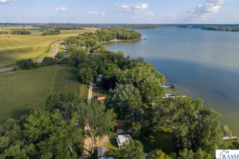 7014 Laura Lane St. Peter MN 56082