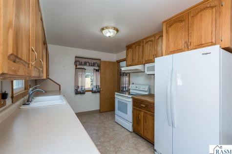 124 Thayer Avenue Mankato MN 56001