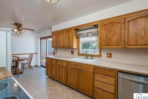124 Thayer Avenue Mankato MN 56001