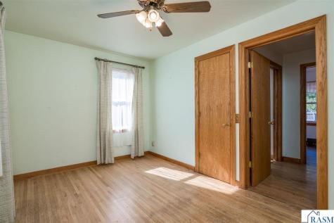 124 Thayer Avenue Mankato MN 56001