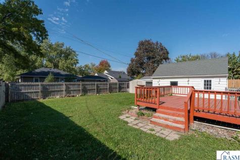 124 Thayer Avenue Mankato MN 56001