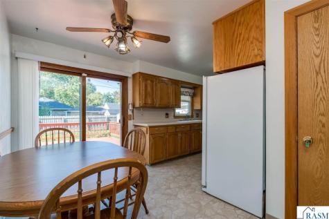 124 Thayer Avenue Mankato MN 56001