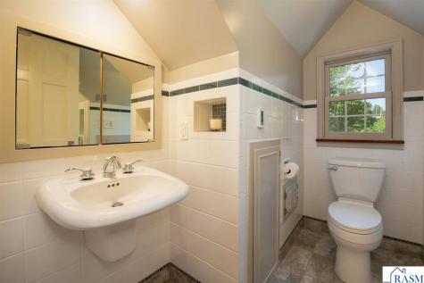 104 Hannah Street Mankato MN 56001