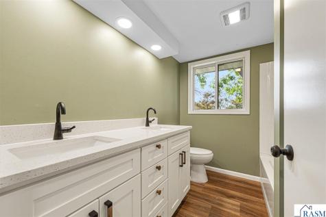 400 Wanser Avenue Lafayette MN 56054