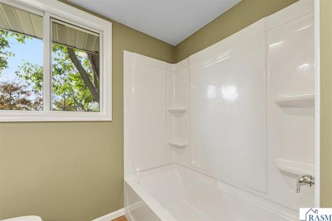 400 Wanser Avenue Lafayette MN 56054