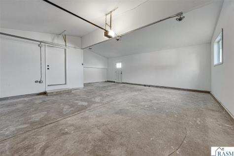 400 Wanser Avenue Lafayette MN 56054