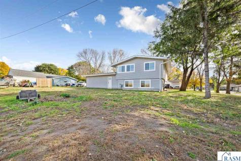 400 Wanser Avenue Lafayette MN 56054