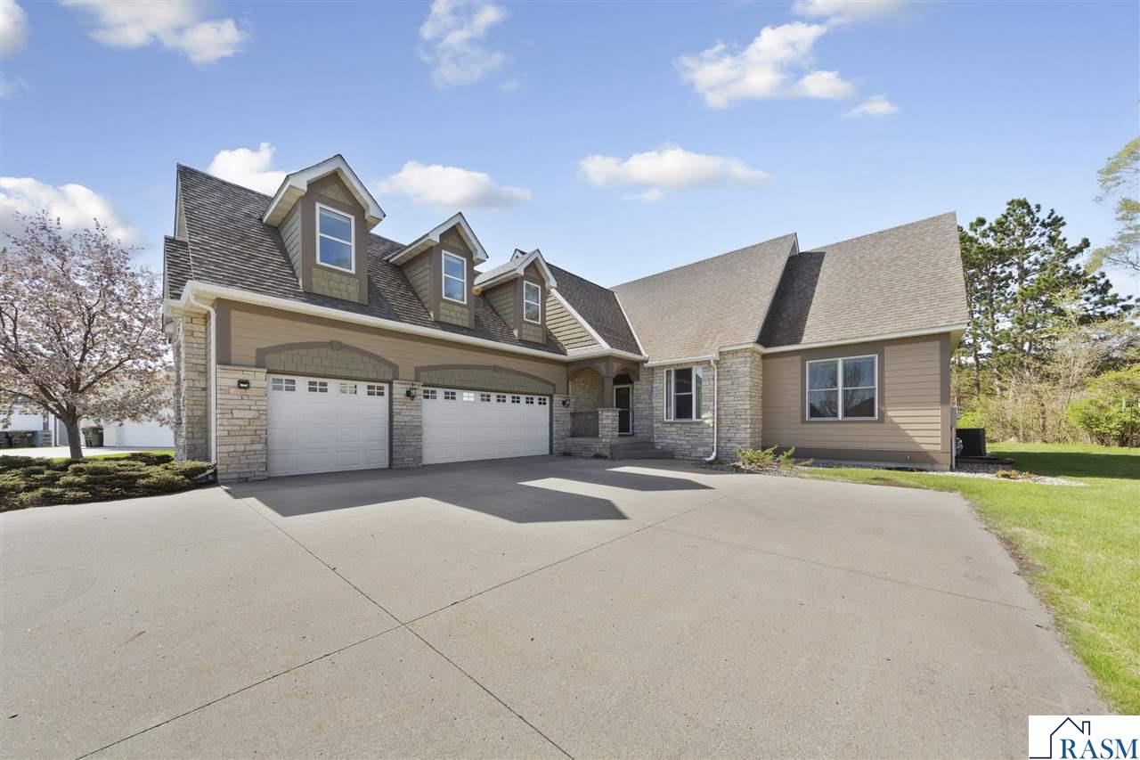 1804 Orchard Ridge St. Peter MN 56082