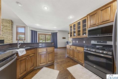 1804 Orchard Ridge St. Peter MN 56082
