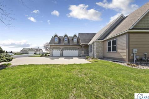 1804 Orchard Ridge St. Peter MN 56082