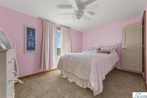 1804 Orchard Ridge St. Peter MN 56082