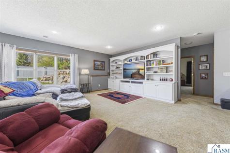 1804 Orchard Ridge St. Peter MN 56082