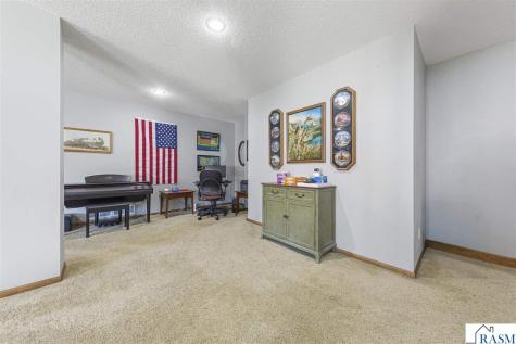 1804 Orchard Ridge St. Peter MN 56082