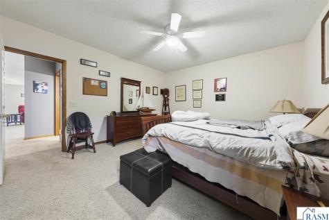 1804 Orchard Ridge St. Peter MN 56082