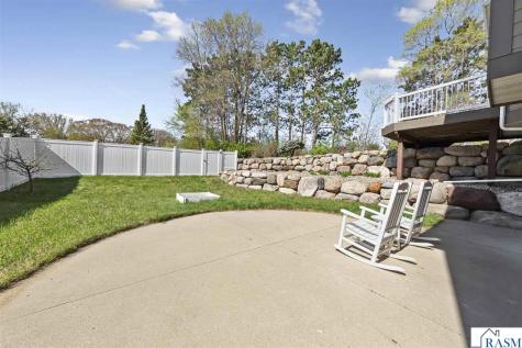1804 Orchard Ridge St. Peter MN 56082