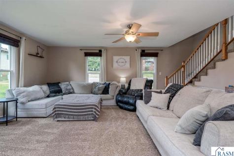 211 N Market Street Janesville MN 56048