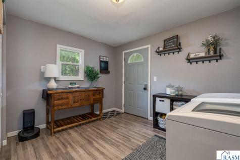 211 N Market Street Janesville MN 56048